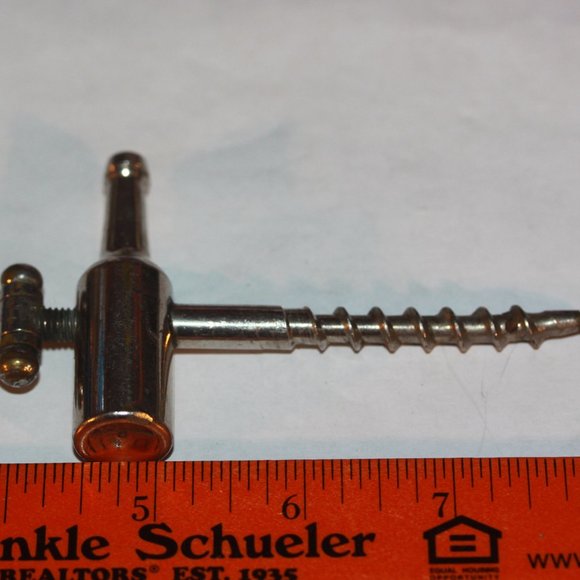 Vintage Bottle Shaped Bottle Opener Corkscrew Bar Tool Silver Tone - Picture 3 of 3